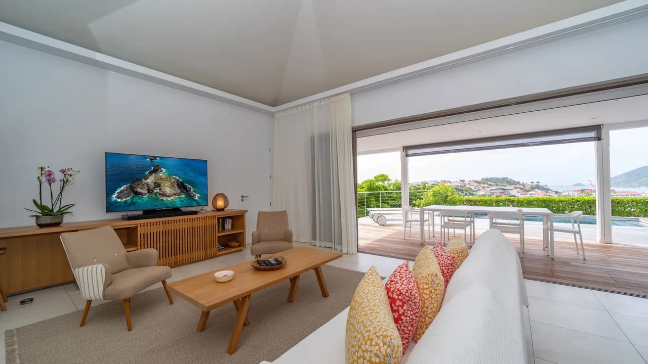 Chic Villa Steps from Shell Beach in Gustavia photo 3