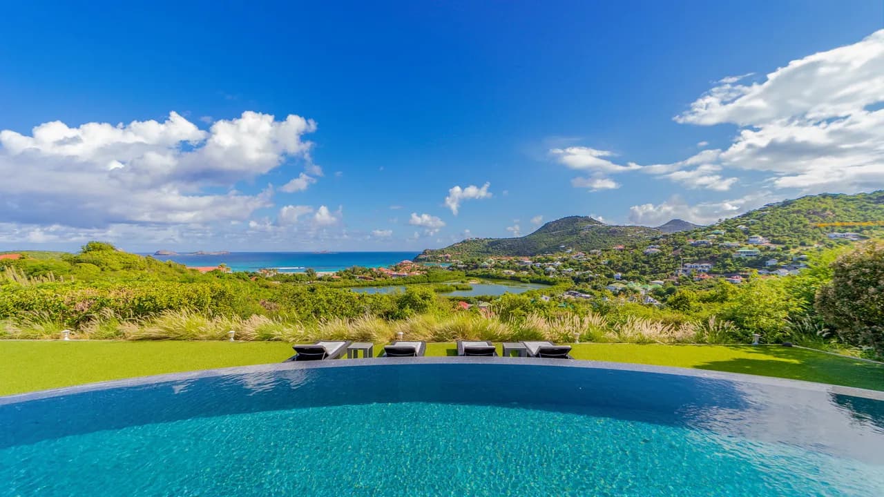 Airy Villa with Garden in St-Jean, St. Barthelemy