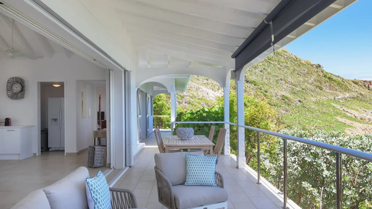 Luxurious Villa with Scenic Views in Anse des Cayes, St. Barthélemy photo 4