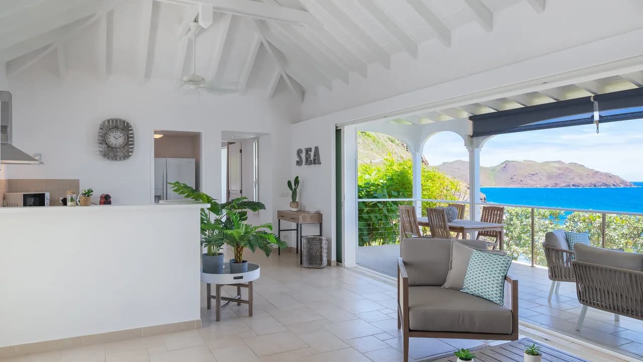 Luxurious Villa with Scenic Views in Anse des Cayes, St. Barthélemy photo 5