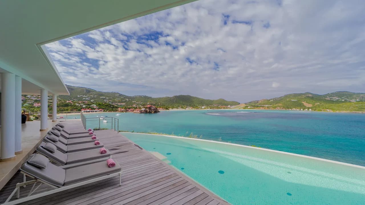 Child-Friendly Villa with Ocean Views in St-Jean photo 3