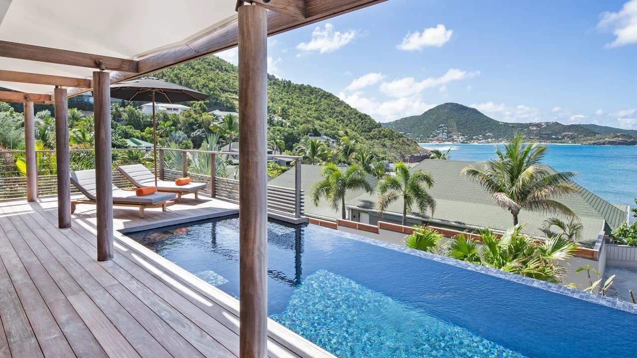 Luxurious Villa with Scenic Views in Pointe Milou, St Barts photo 2