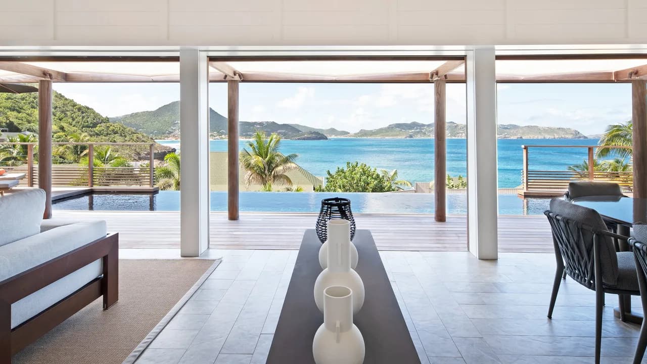 Luxurious Villa with Scenic Views in Pointe Milou, St Barts photo 4