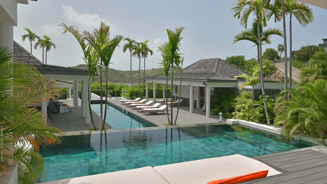 Dual Pool Luxury Villa in Petit-Cul-de-Sac photo 2