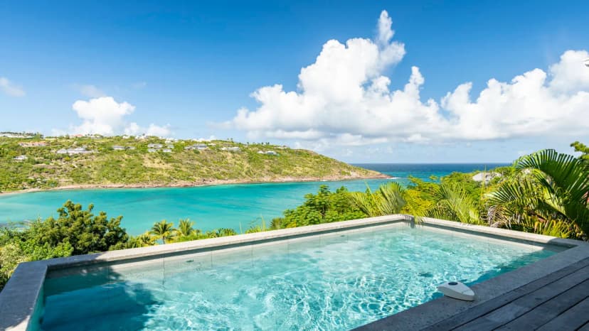 MARIGOT BAY