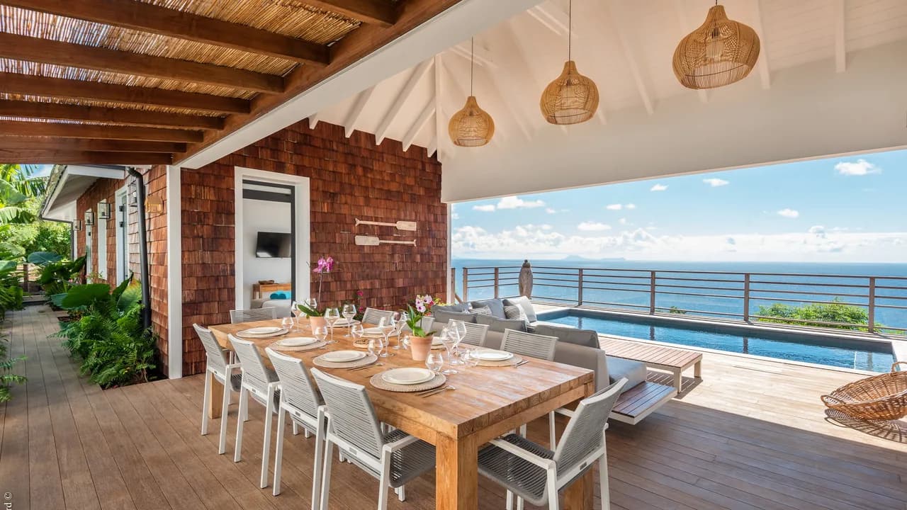 Air-Conditioned Villa with Scenic Views in Colombier photo 3