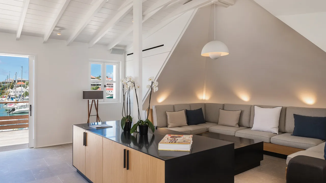 Elegant Downtown Apartment in Gustavia photo 2
