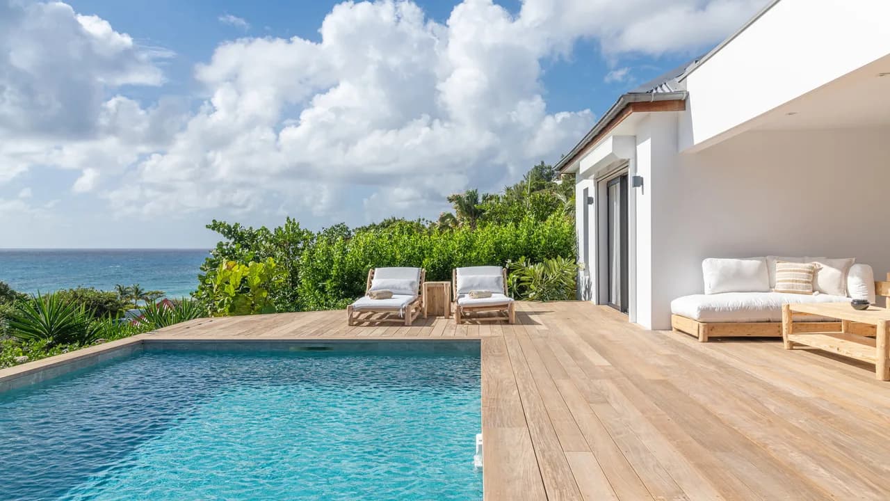 Charming Villa with Ocean View in Toiny photo 2