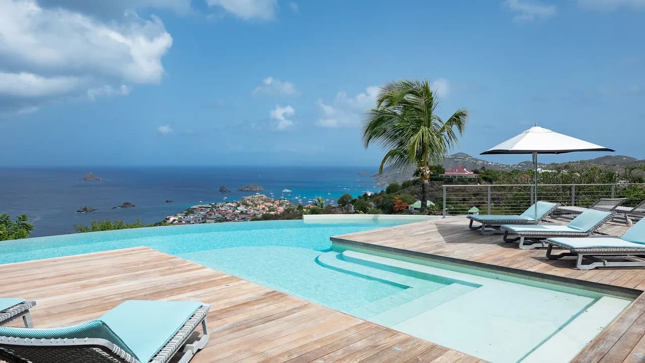 Heated Pool Estate in Lurin Saint Barthélemy