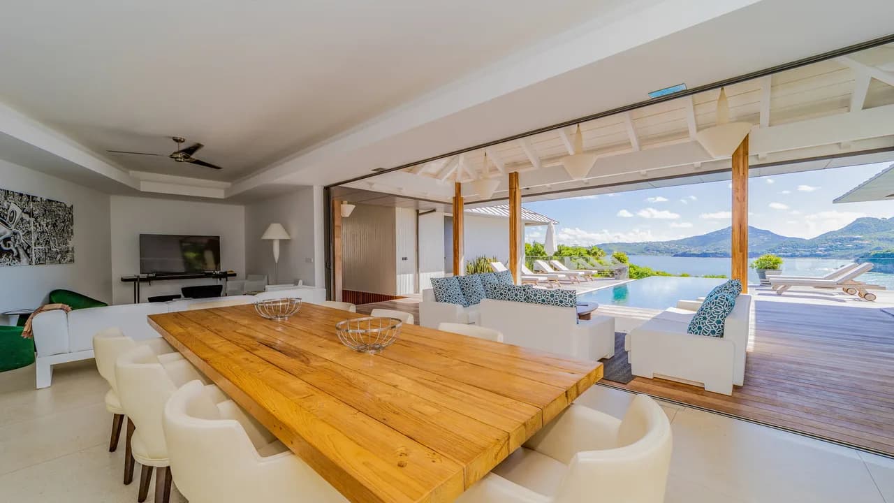 Private Family-Friendly Villa in Anse des Cayes photo 5