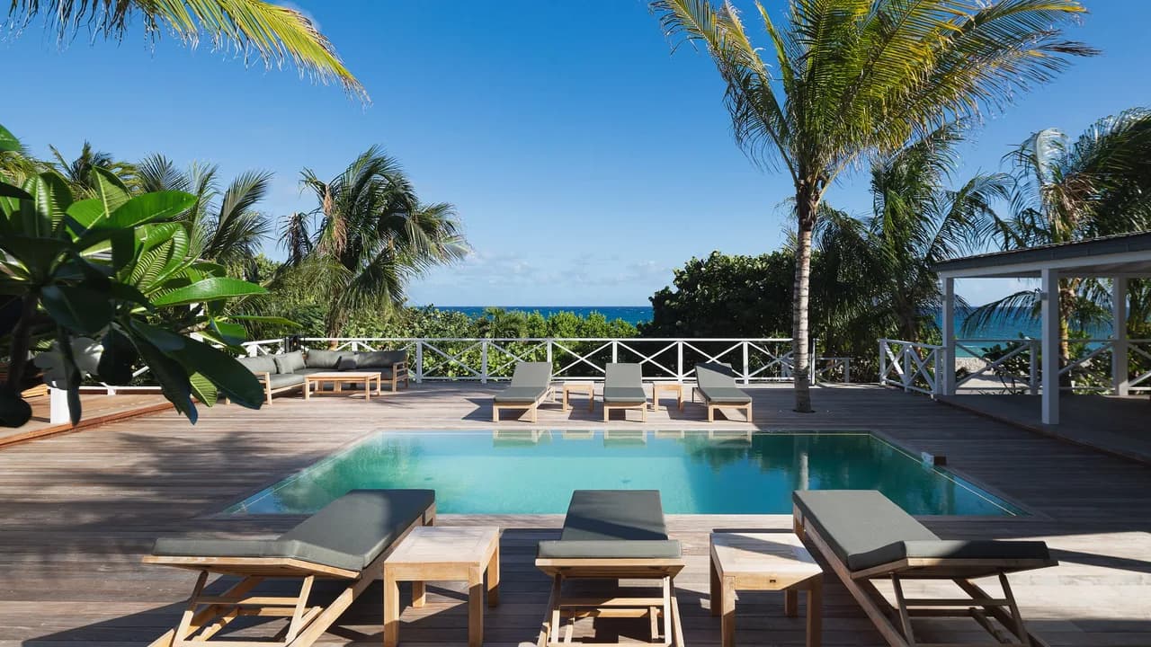 Luxury Villa with A/C Living Room in Toiny