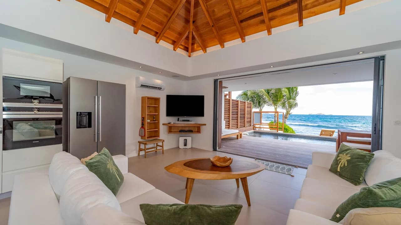 Single-Story Retreat in Anse des Cayes, Saint Barthélemy photo 4