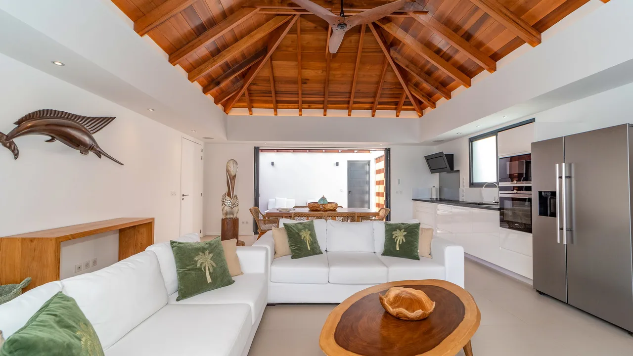 Single-Story Retreat in Anse des Cayes, Saint Barthélemy photo 5