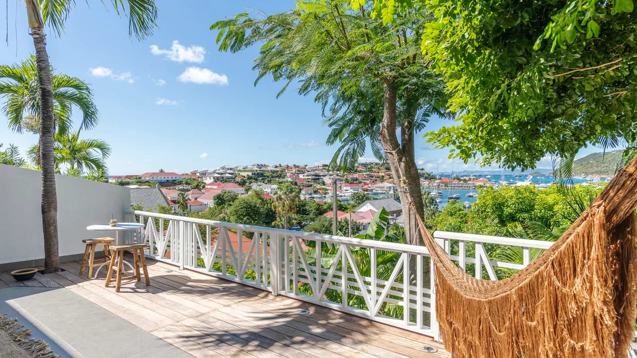 Luxury Apartment with Shared Pool in Gustavia photo 2