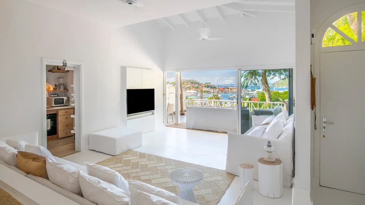 Luxury Apartment with Shared Pool in Gustavia photo 4