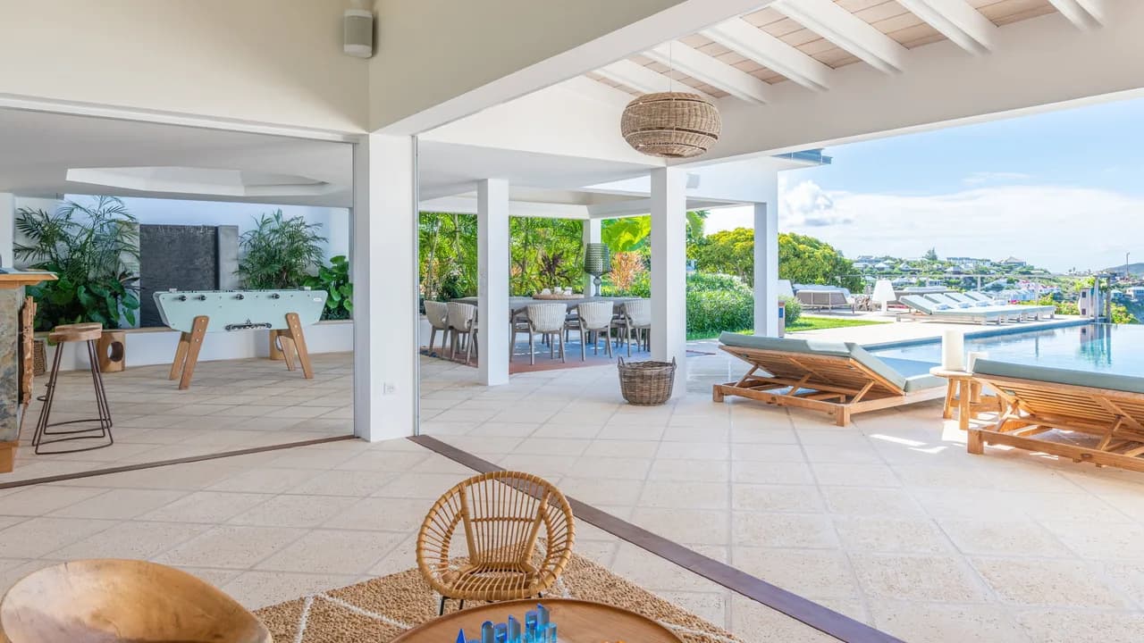 Single-Story Villa with Fitness Room in Montjean photo 5
