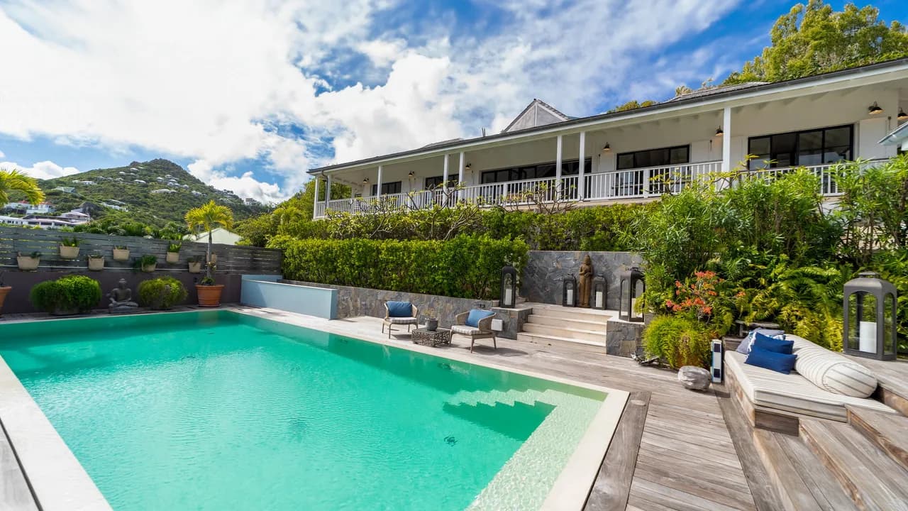 Jacuzzi Villa with Scenic Views in Marigot photo 3