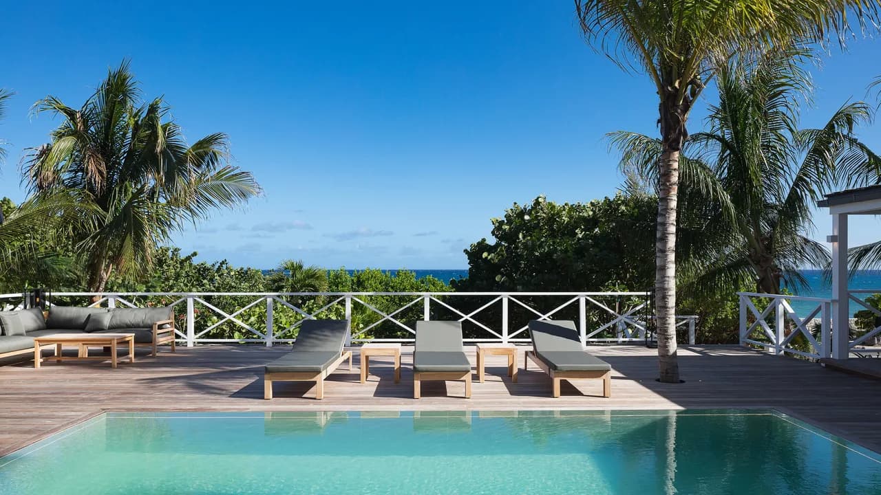 Two Private Pools Estate in Toiny photo 2