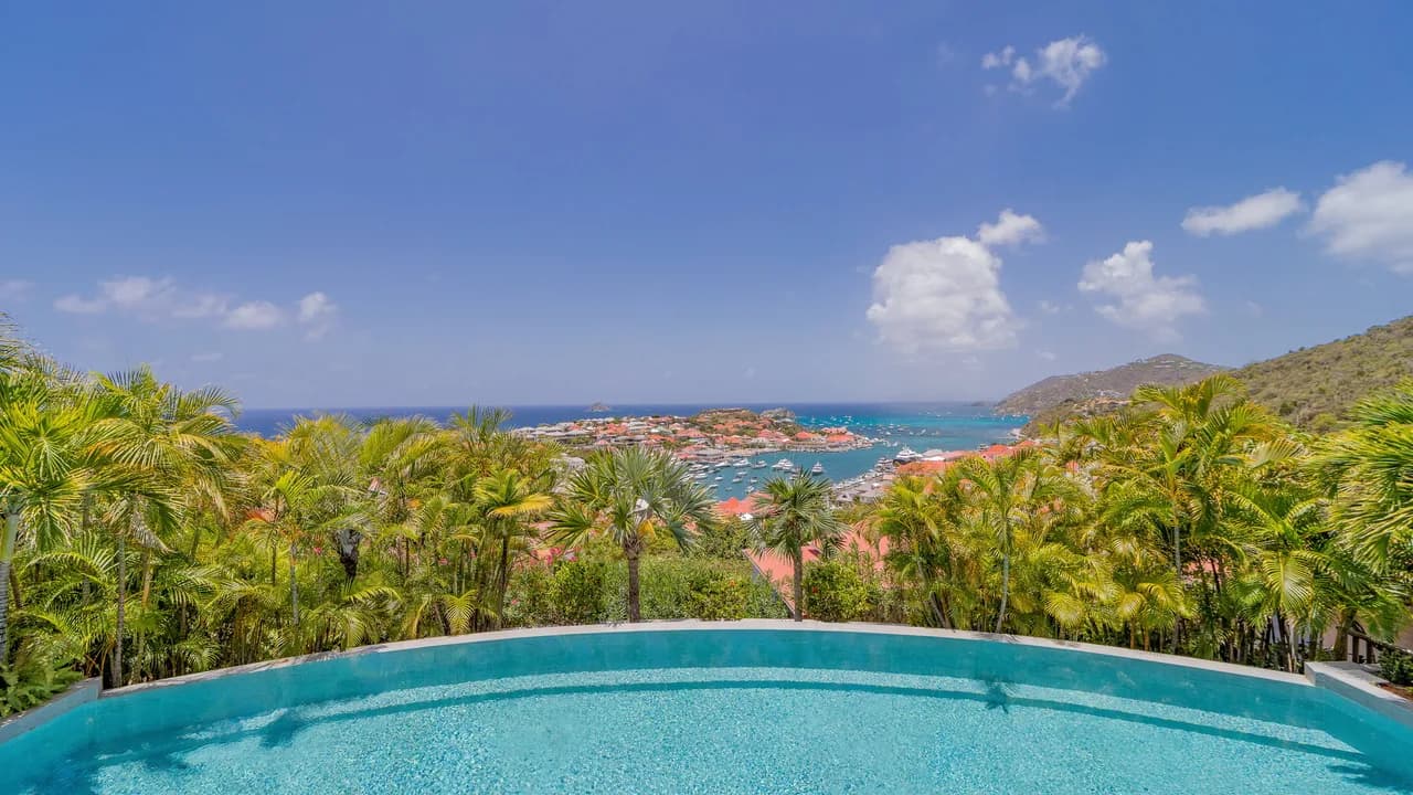 Luxurious Jacuzzi Villa in Gustavia