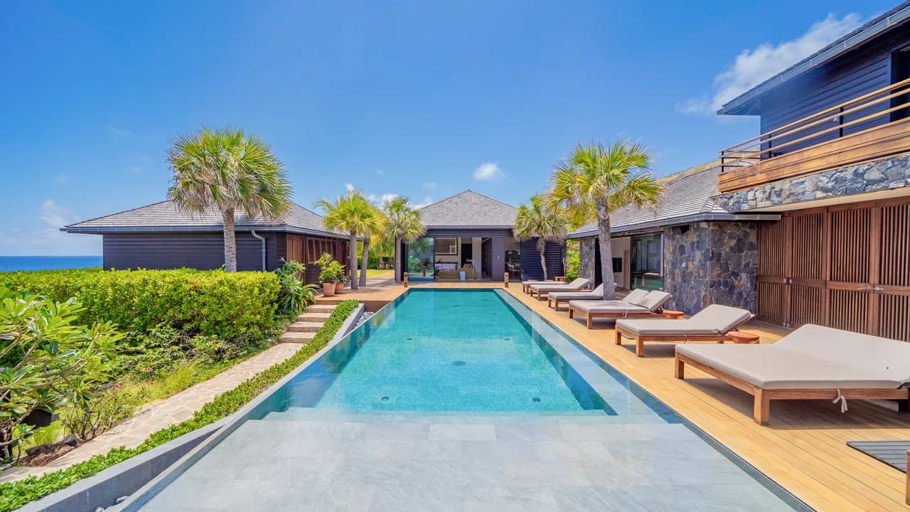 Oceanview Heated Pool Villa in Toiny photo 3