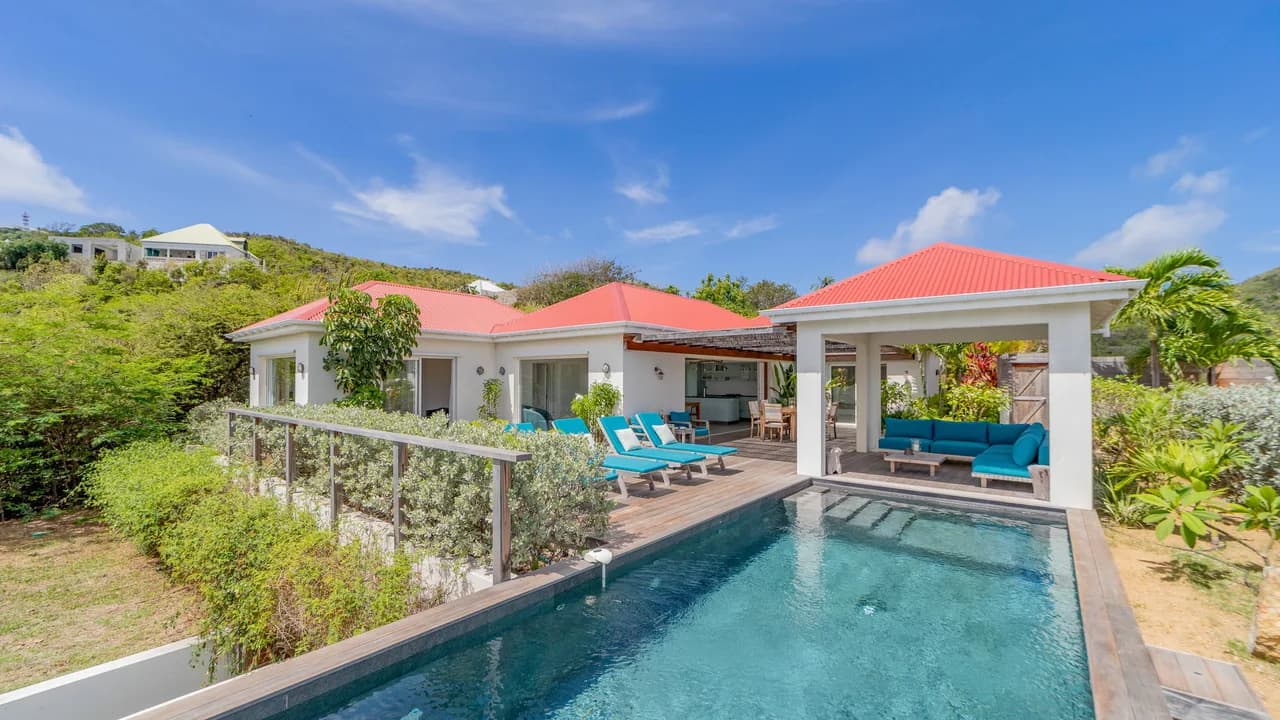 Single-Story Villa with Private Pool in St-Jean photo 2