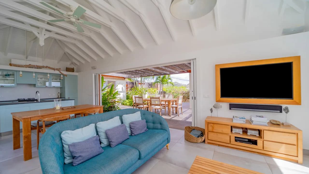 Single-Story Villa with Private Pool in St-Jean photo 5