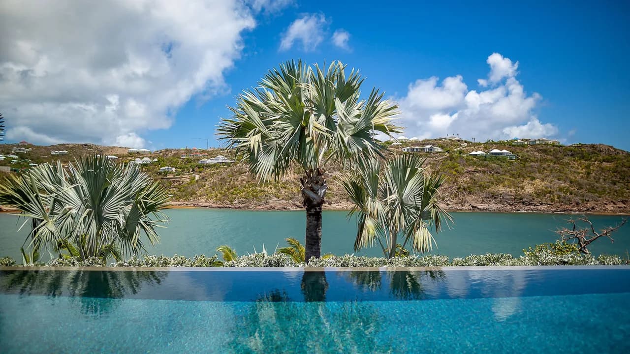Elegant Three-Bedroom Villa in Marigot photo 2
