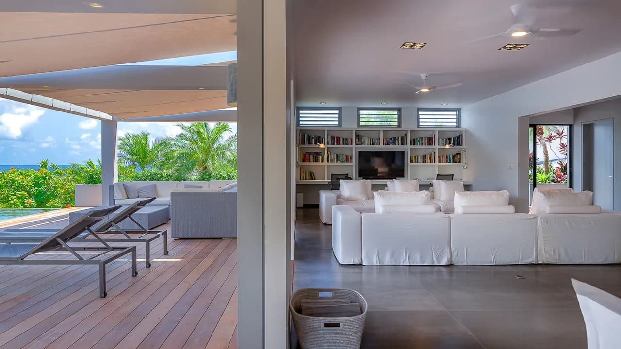 Elegant Three-Bedroom Villa in Marigot photo 4