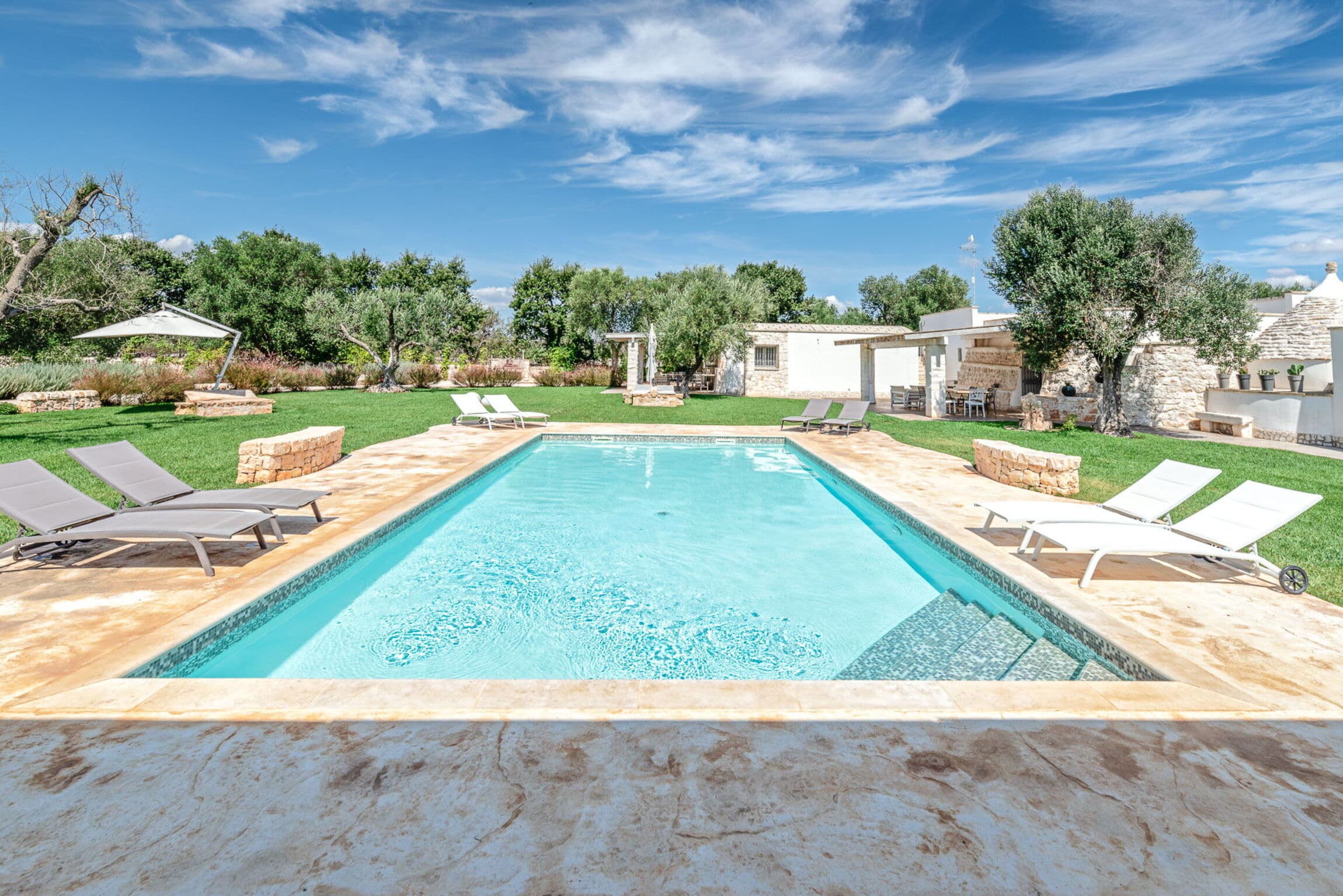 Traditional Trulli Villa in Ceglie Messapica photo 2