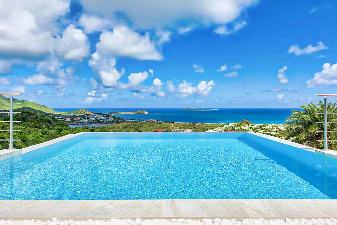 Luxury villas in Rambaud