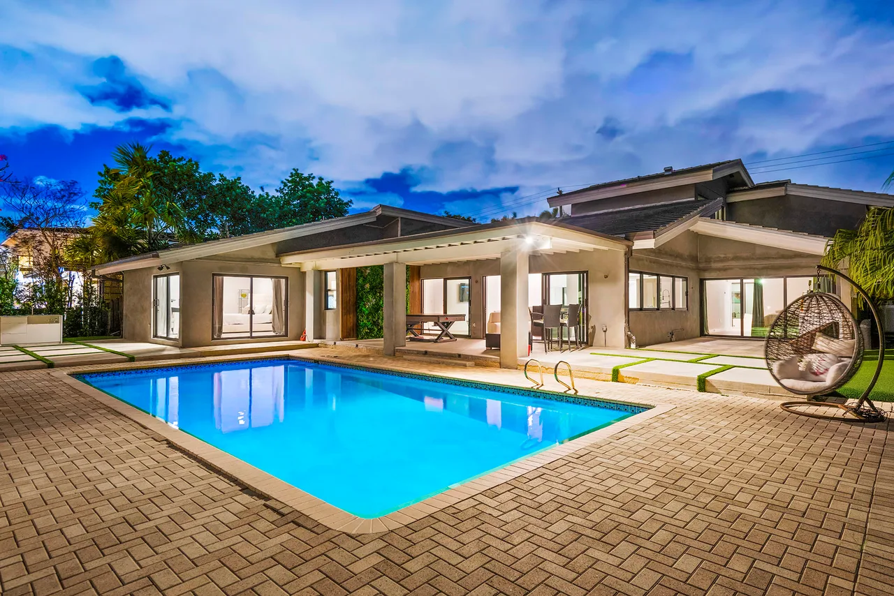 Luxury villas in FL