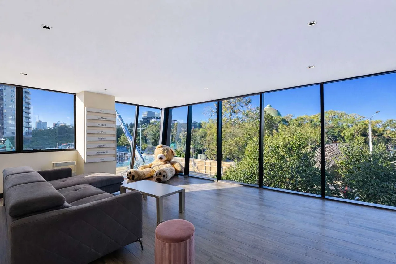 Luxury villas in South Yarra