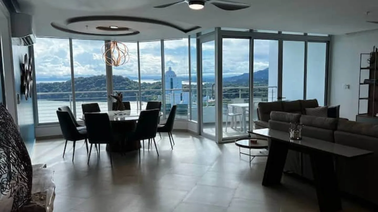 Luxury villas in Arraijan