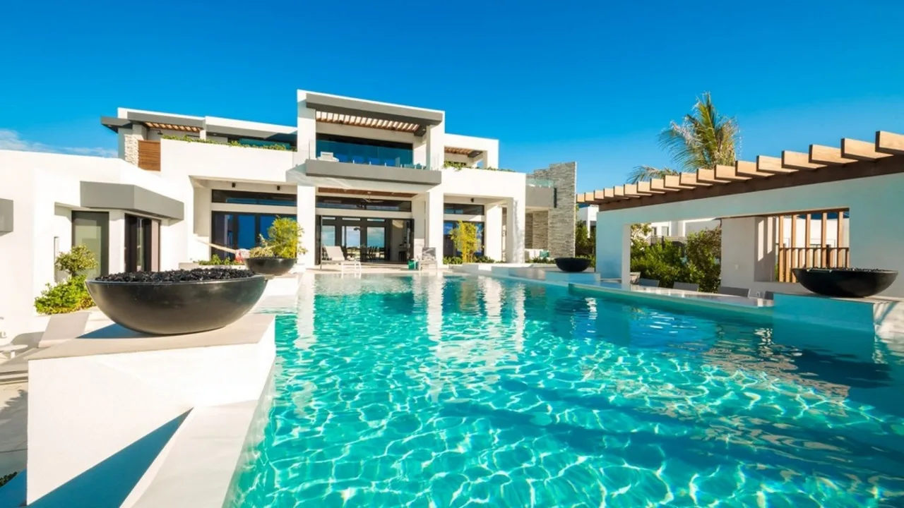 Luxury villas in Leeward Settlement