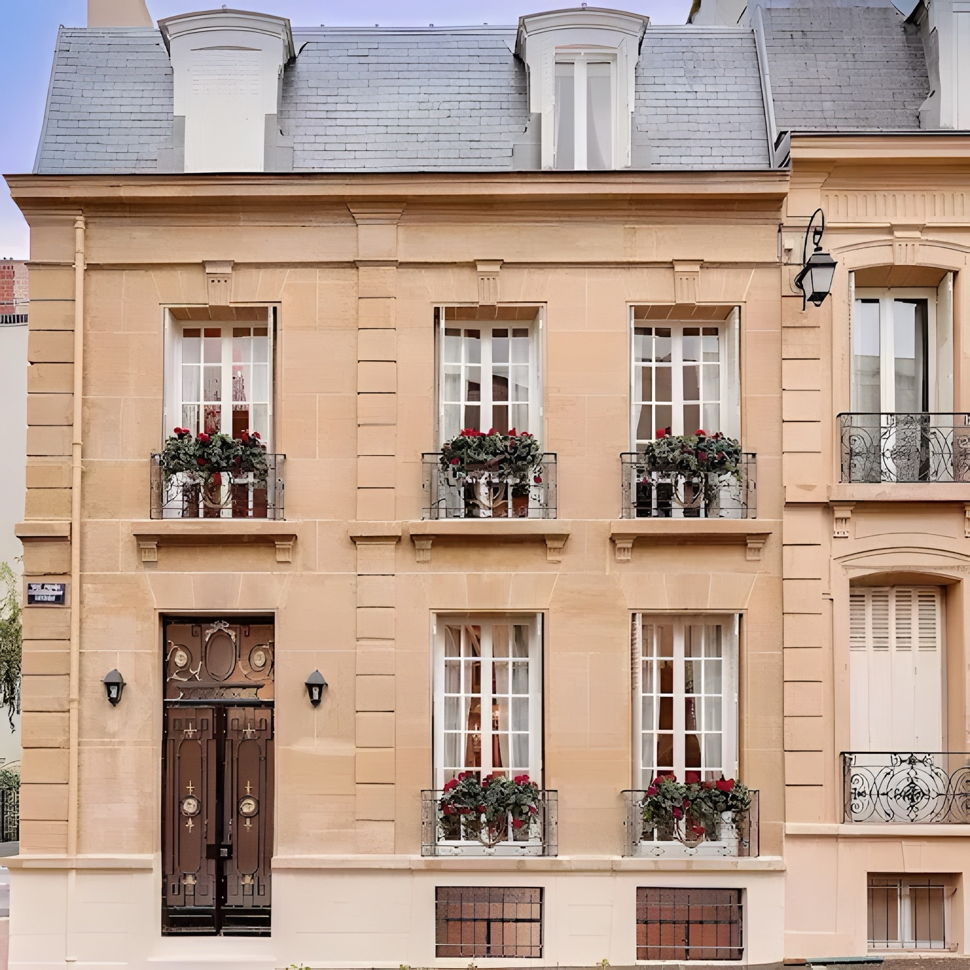 Luxury villas in Paris