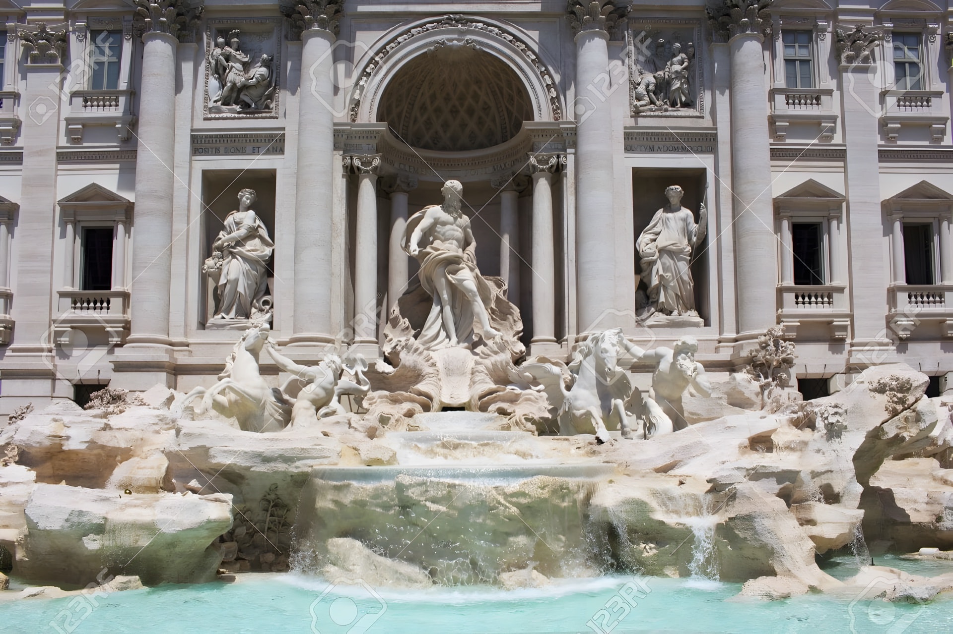 Luxury villas in Rome