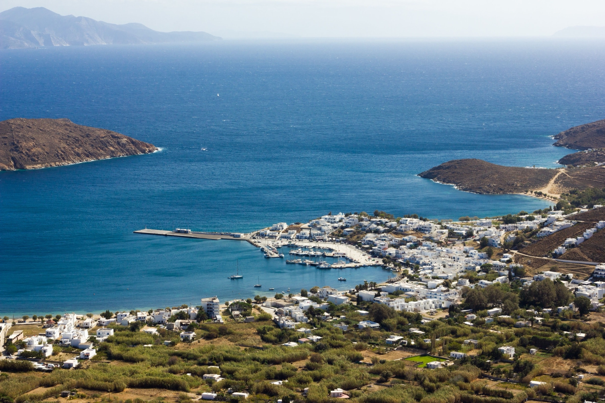 Luxury villas in Tourlos