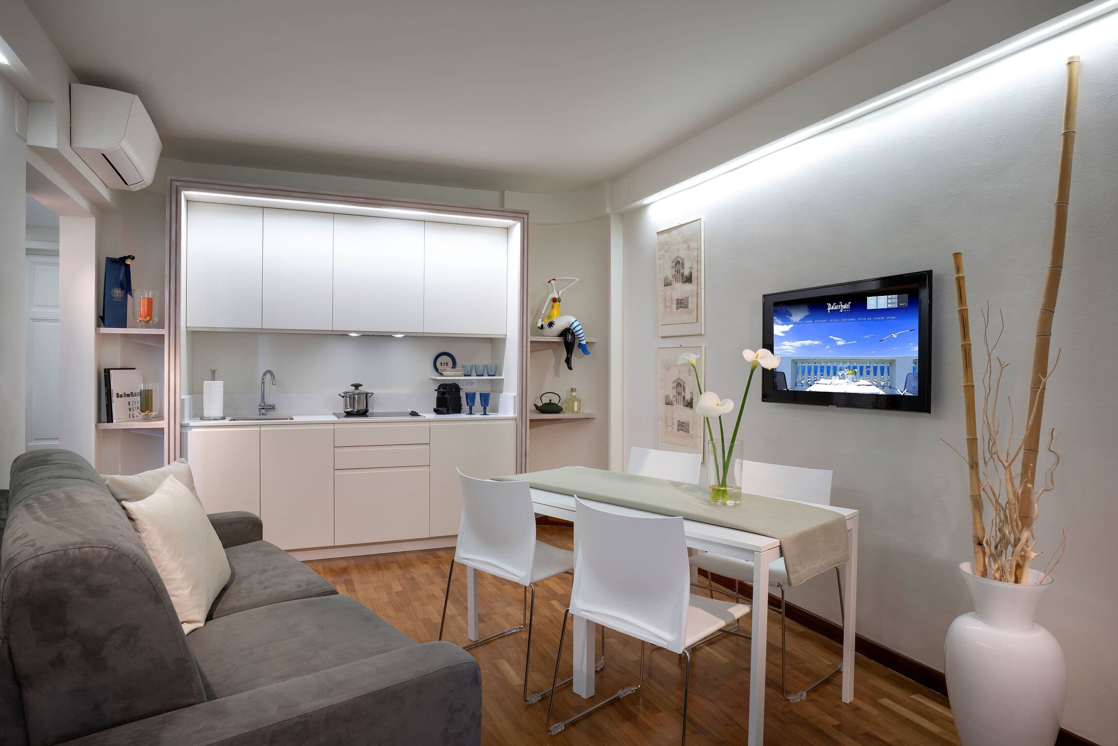 Beachfront Two Bedroom Villa in Viareggio