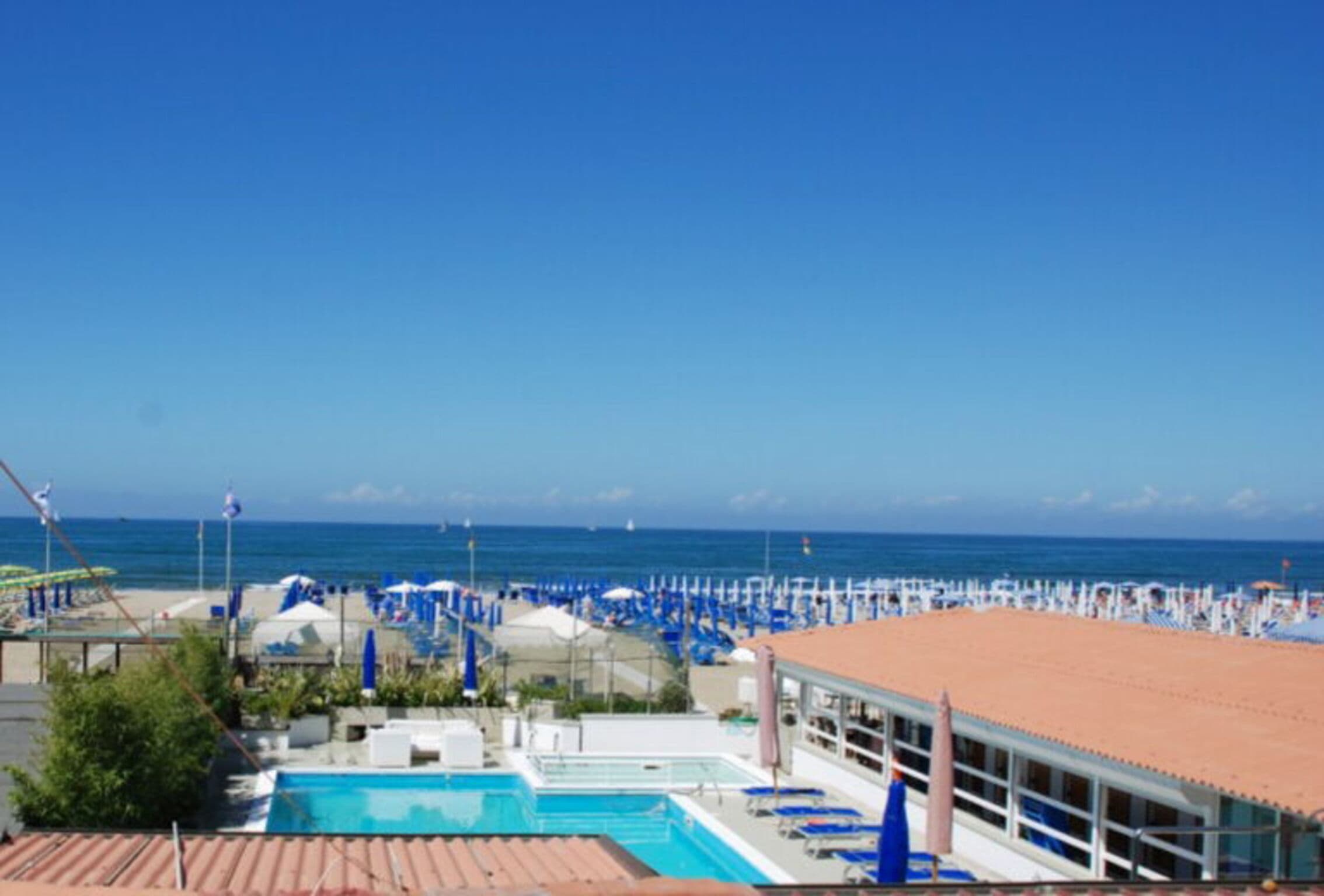 Beachfront Terrace Villa in Viareggio