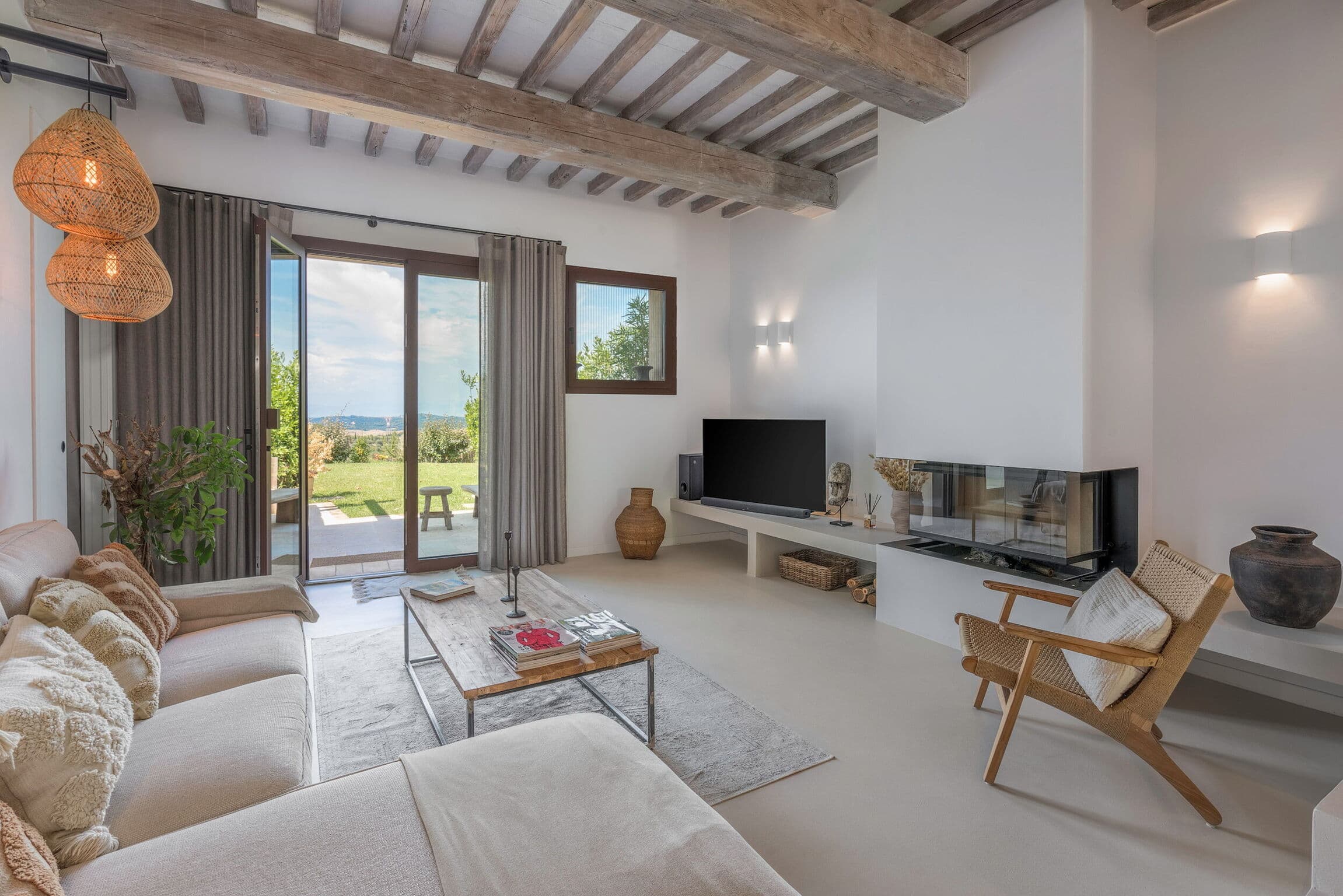 Charming Two-Bedroom Retreat in Montaione