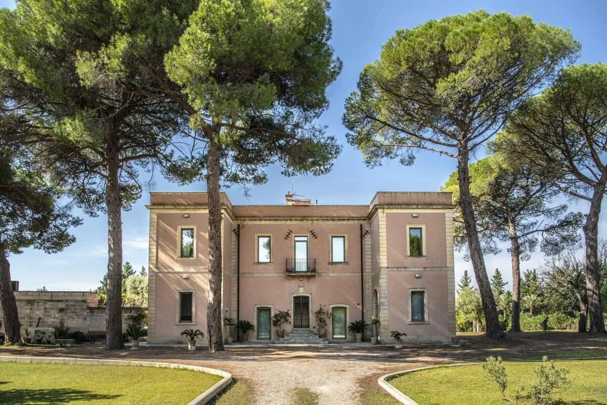Wonderful Villa With An Atmosphere Of Protection