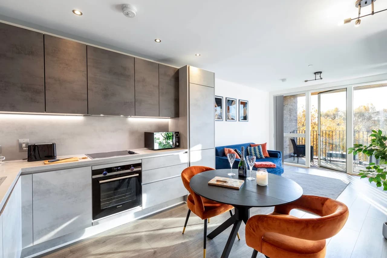 Park View Luxury Apartment in London