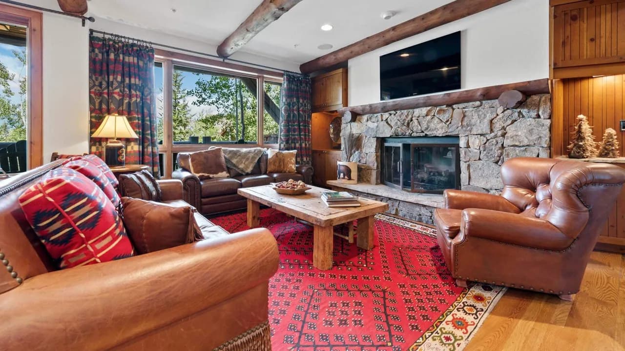 Mountain View Condominium in Avon