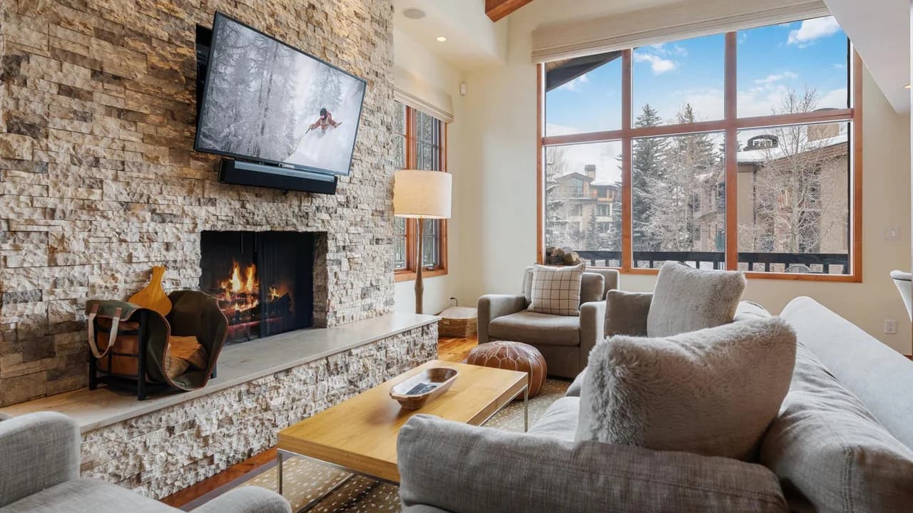 Mountain View Luxury Condominium in Vail