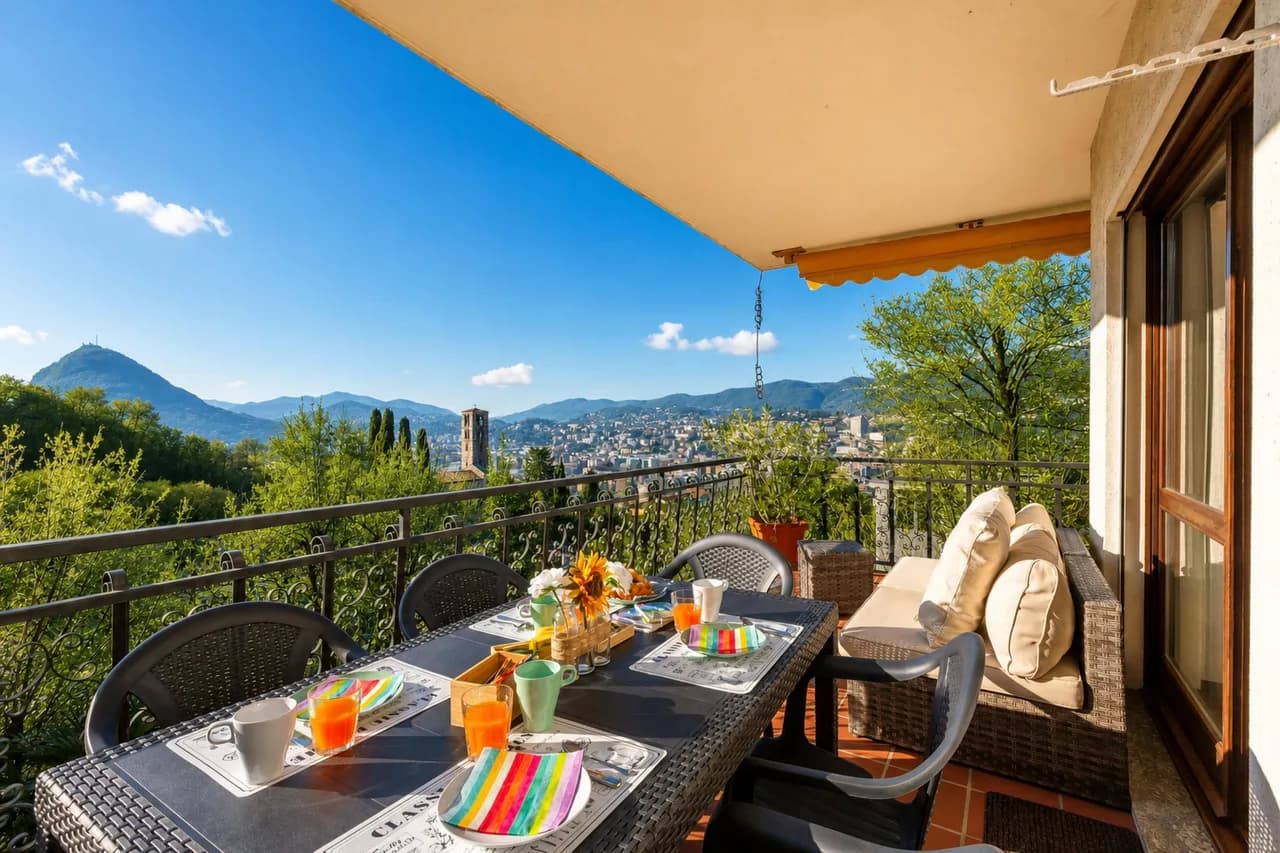 Scenic Balcony Apartment in Ticino
