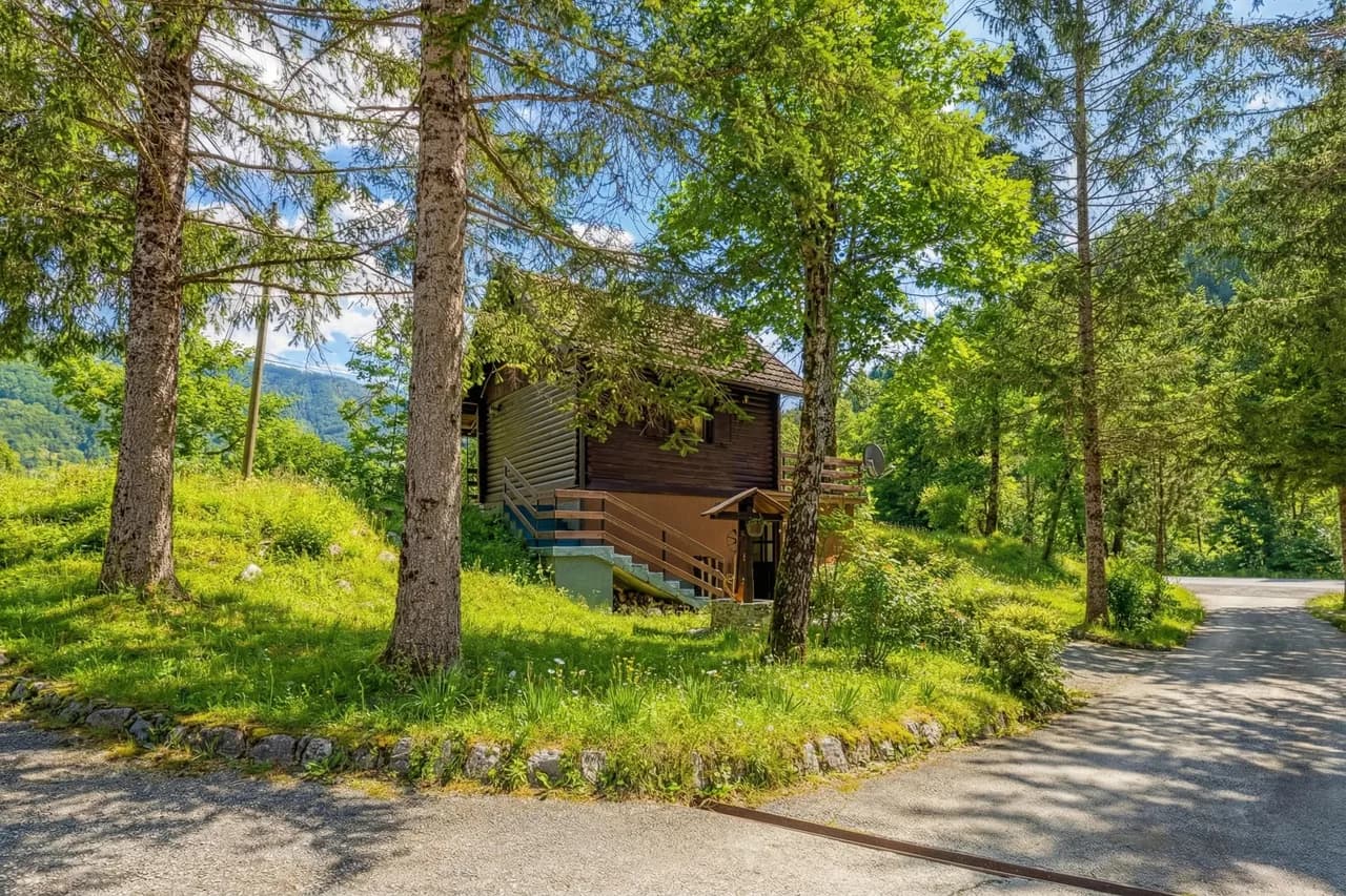 Riverside Chalet in Osilnica Slovenia