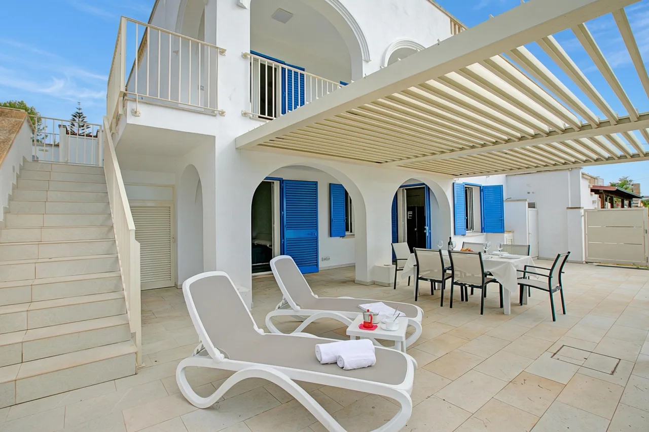 La Primula Apartment 1 with Sea-View
