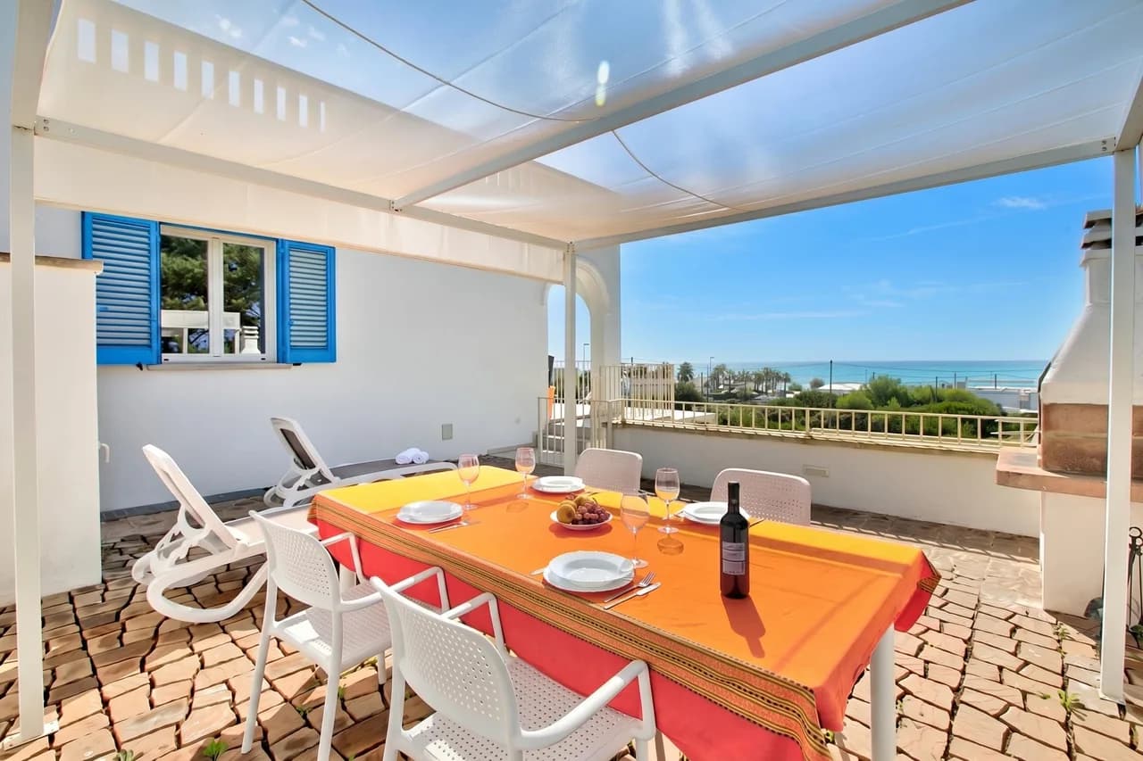 La Primula Apartment 2 with Sea-View