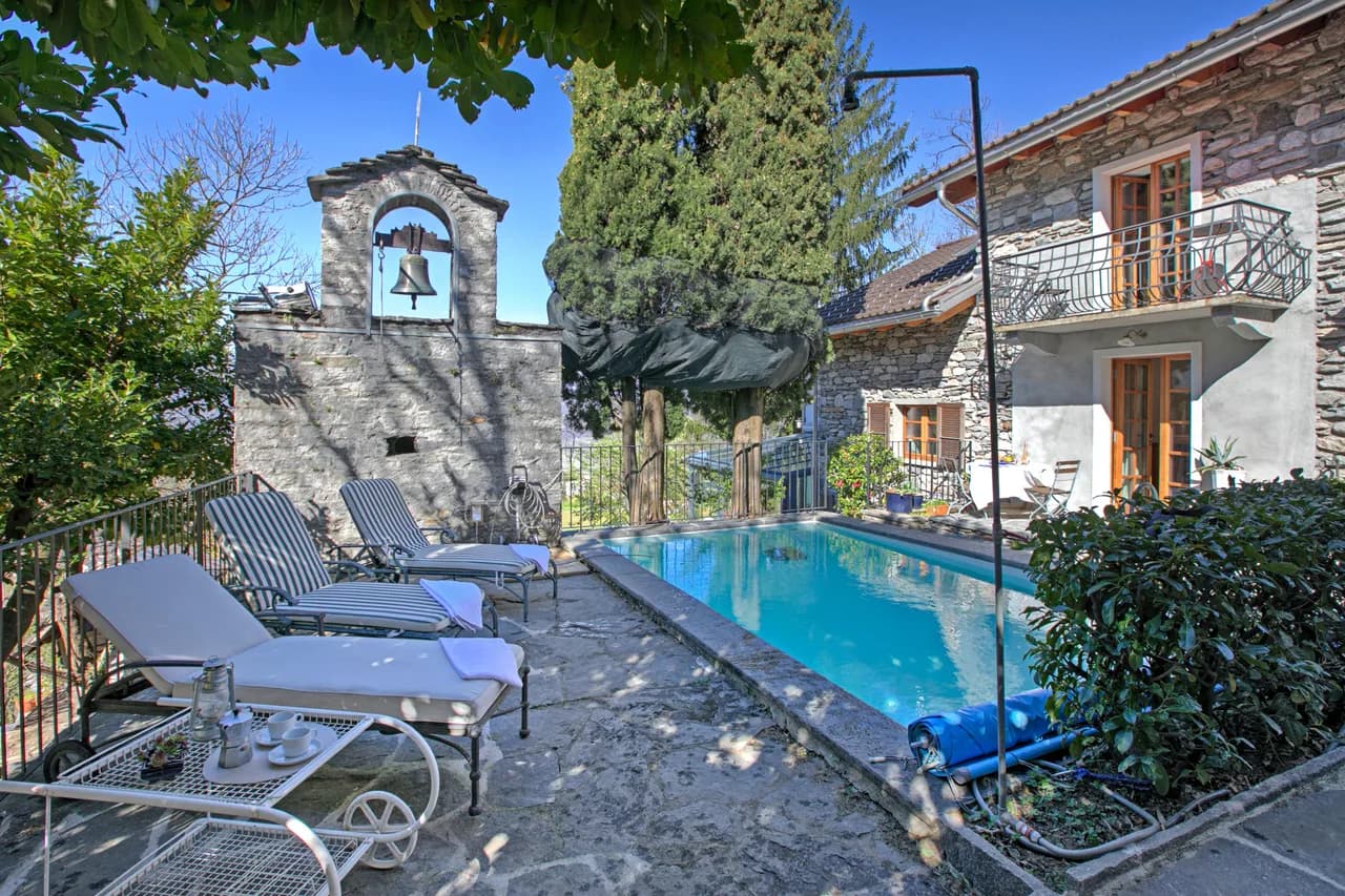 Charming Shared Pool Apartment in Ticino