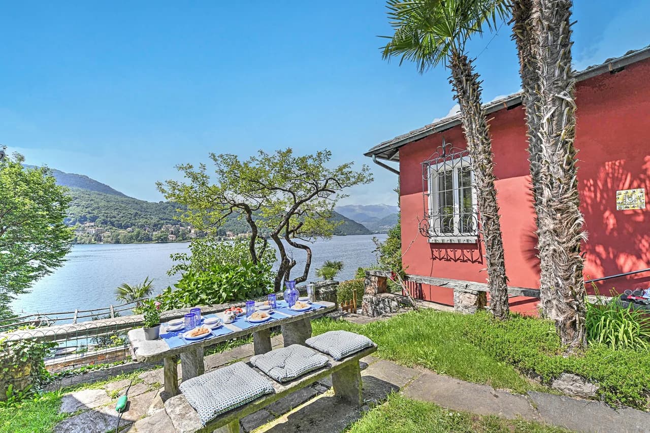 Terrace Vacation Home in Morcote, Ticino